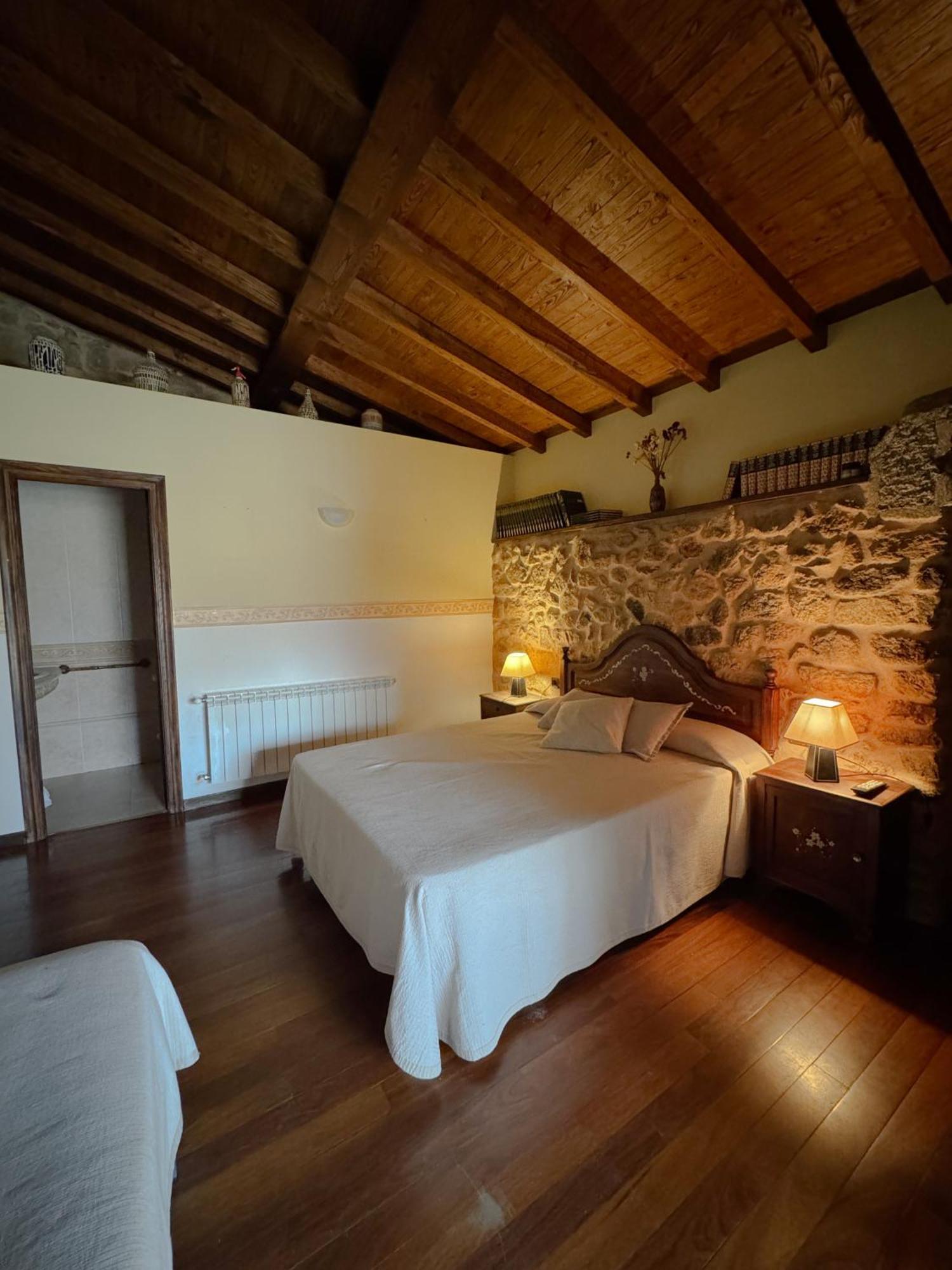 Aldea Figueiredo Guest House Ourense Luaran gambar