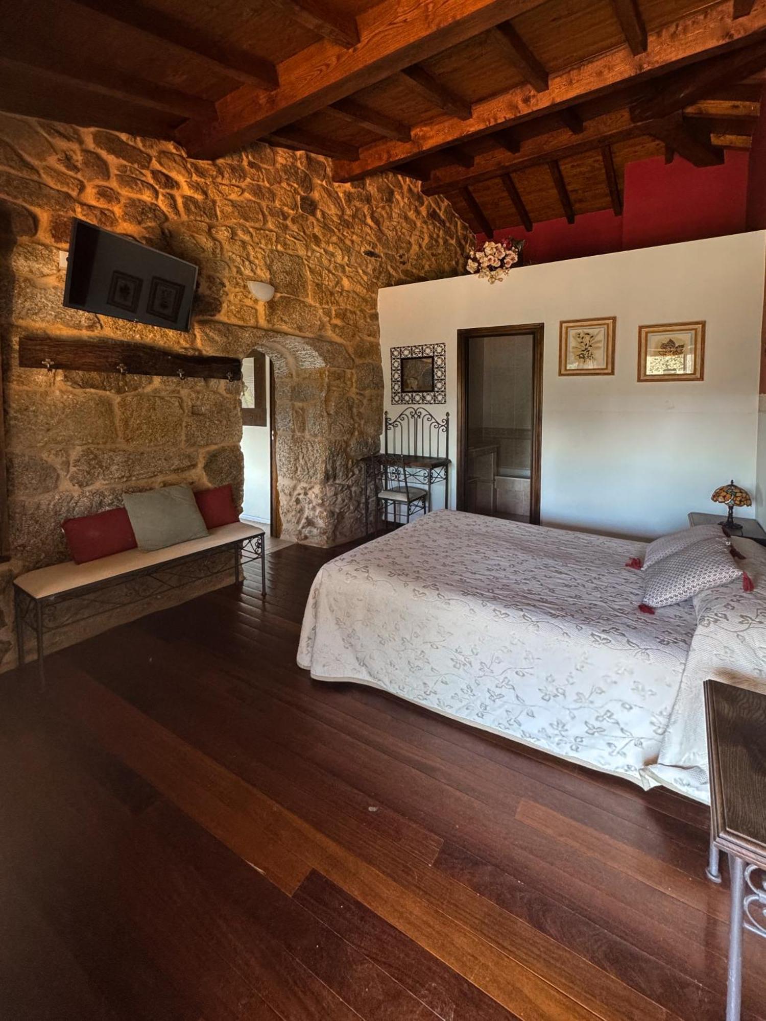 Aldea Figueiredo Guest House Ourense Luaran gambar